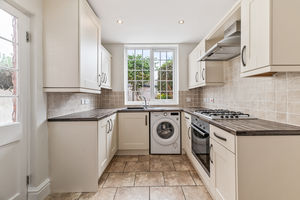 Kitchen- click for photo gallery